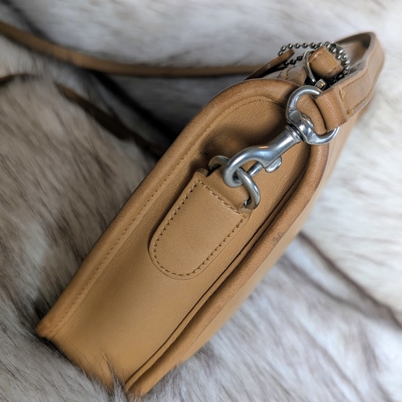 Vintage Coach Basic Bag Style #9544 Costa Rica 1992 - Picture 5 of 15